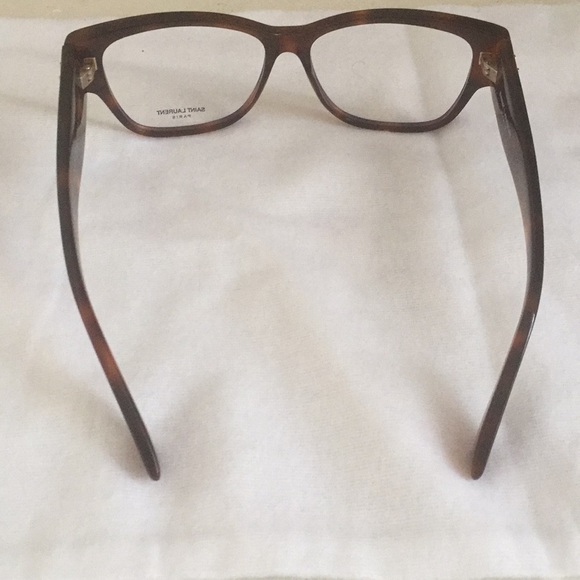 YSL sunglasses ๐ฅ๐ฅ - Picture 4 of 6